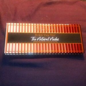 Too Faced Natural Nudes palette